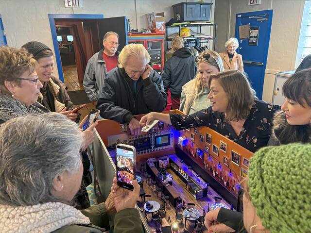 Slide 
													
													8