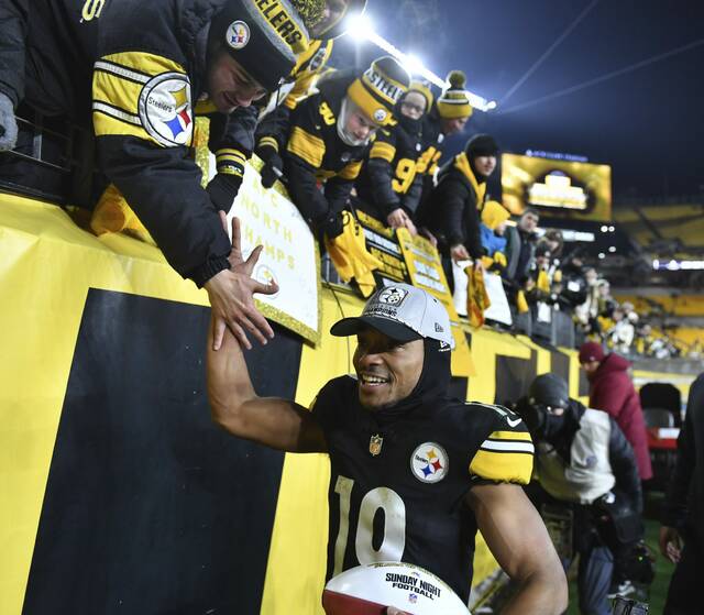 Slide 
													
													3