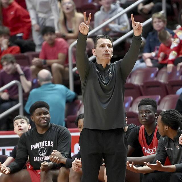 Sewickley Academy boys basketball coach Mike Iuzzolino to be honored at Saint Francis