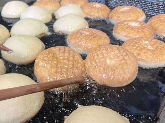 Slide 
													
													3