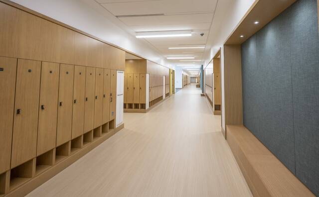 Slide 
													
													4