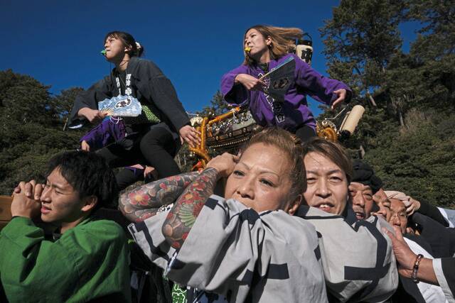 Slide 
													
													9