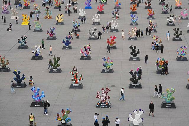 Slide 
													
													10