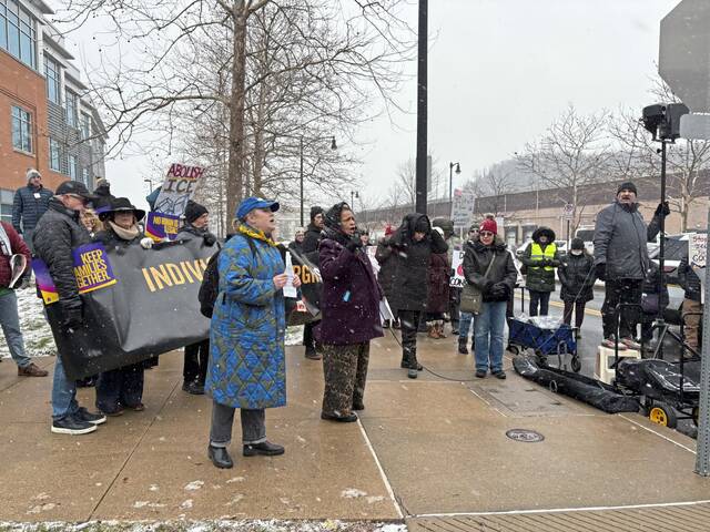 Slide 
													
													3