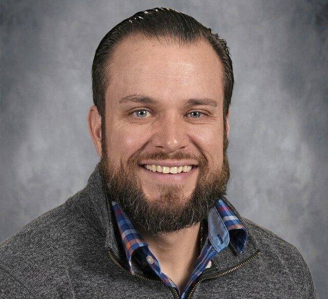 Riverview administrator receives recognition from Penguins as top principal