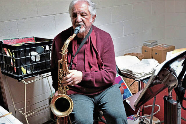 Family ties: Local jazz stalwart Don Aliquo, 96, to play gig with son and granddaughter
