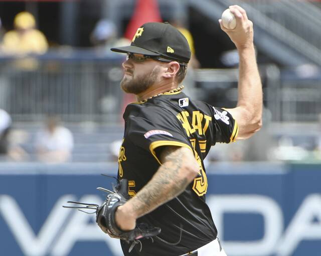 Pirates trade right reliever Chase Shugart to Phillies for minor league third baseman