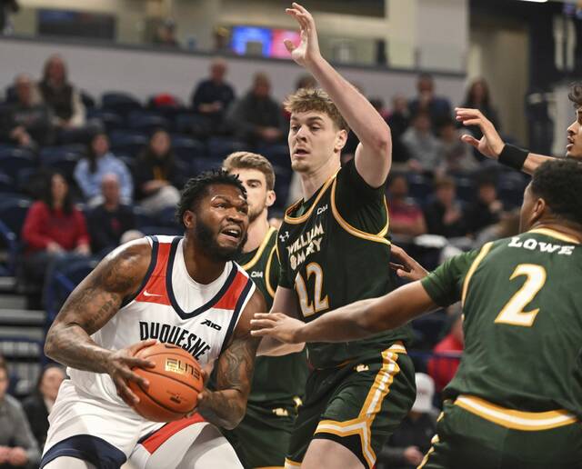 Hugley returns to Duquesne lineup against Dayton