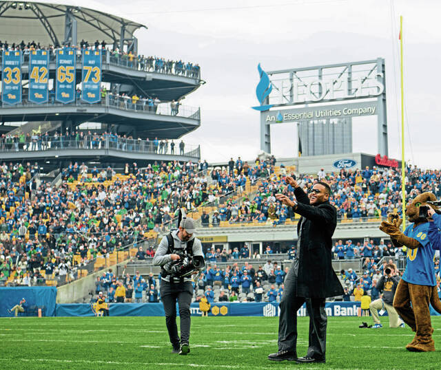 Pitt great Aaron Donald among 2026 College Football Hall of Fame inductees