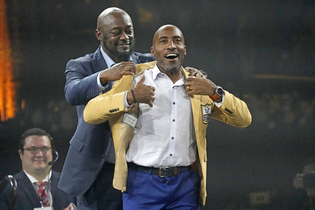 First Call: Close Mike Tomlin friend thinks ‘done’ coaching; Ravens LB still fuming about losses to Steelers