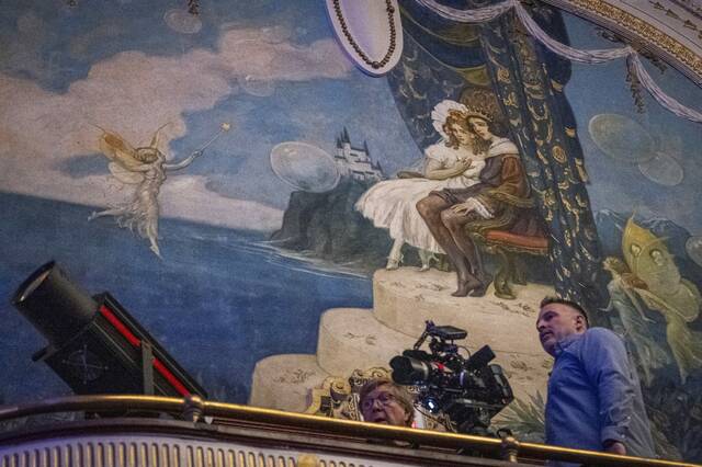 Slide 
													
													7