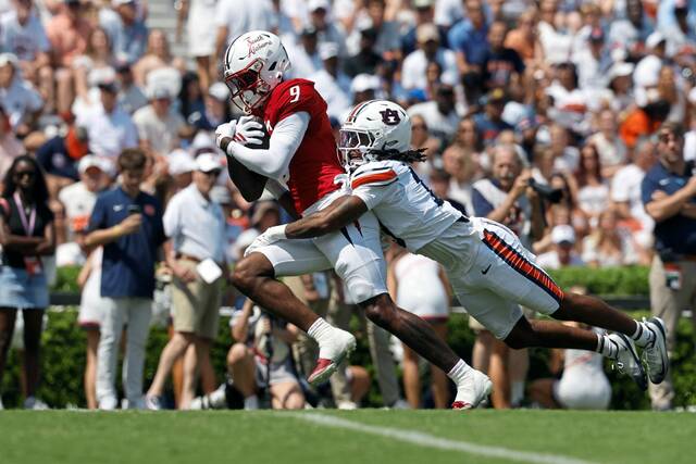 9214376_web1_ap25256664042489