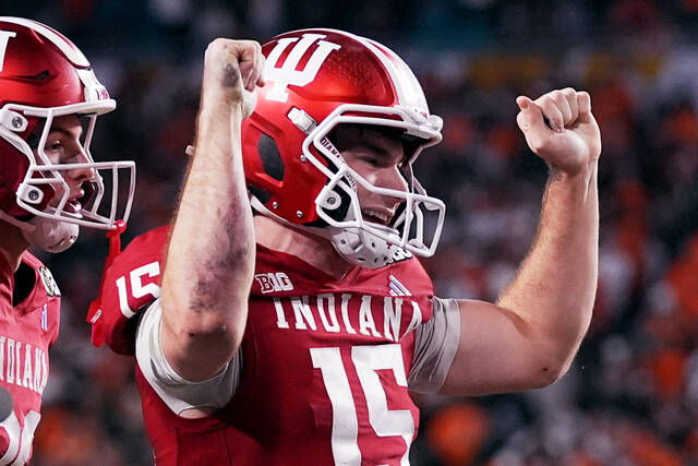 Indiana holds off Miami, completes undefeated season to win 1st national title
