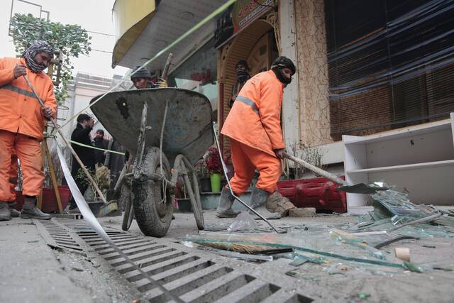 Slide 
													
													4