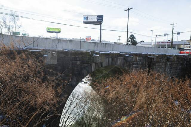 Tarentum officials lobby PennDOT to repair ‘hazardous’ bridge