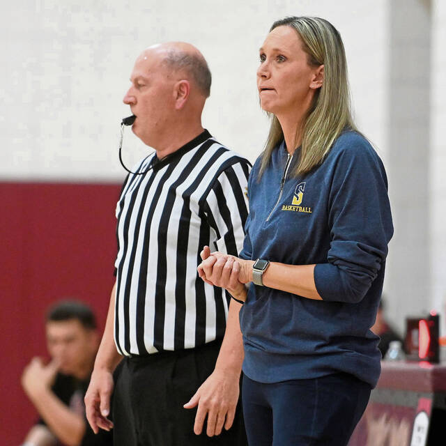 Pitt to honor Shady Side Academy girls basketball coach Jonna Burke