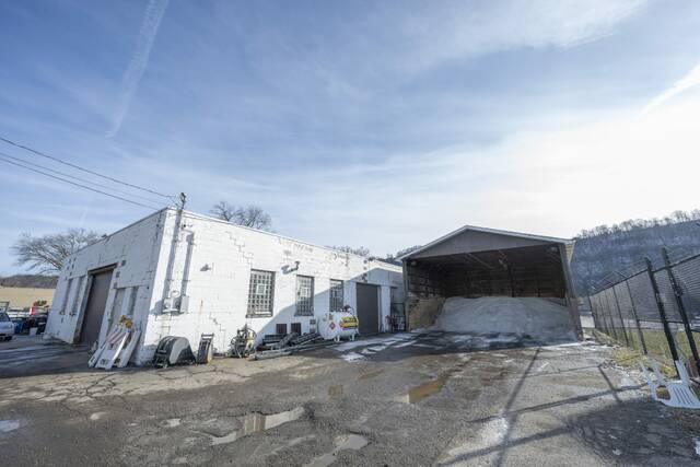 Slide 
													
													3