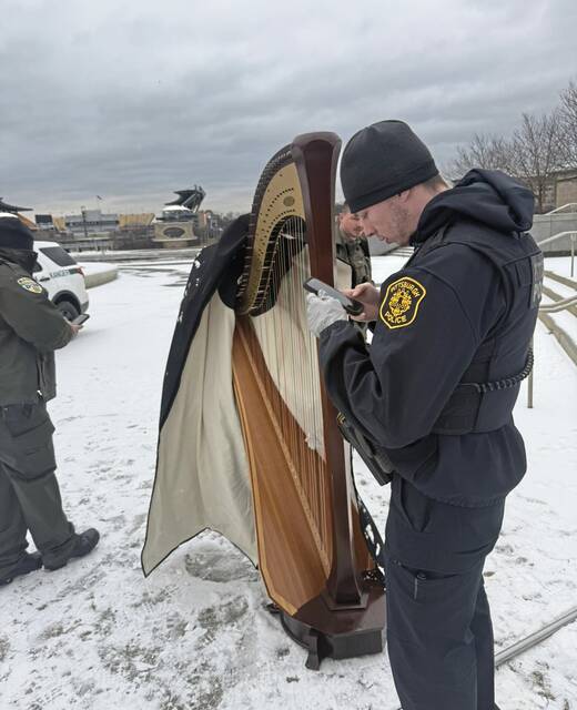 Man jumps into river at Point State Park, leaves $30K harp on shore