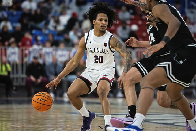 Robert Morris men get key Horizon League win vs. Milwaukee