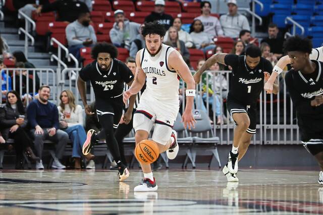 Robert Morris men get key Horizon League win vs. Milwaukee