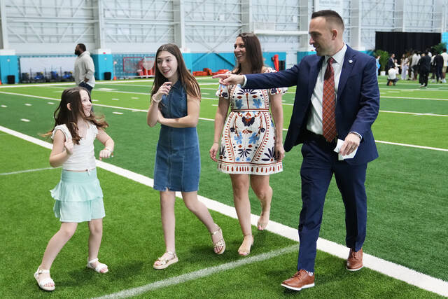 Jeff Hafley took the hard road toward coaching Dolphins — including a stop at Pitt