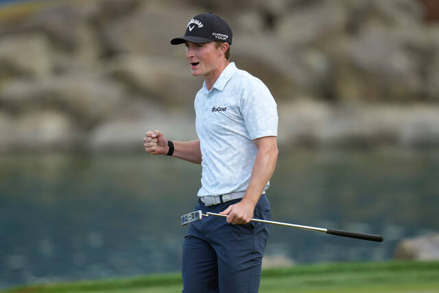 Teenager Blades Brown 1 shot behind at PGA Tour event entering final round