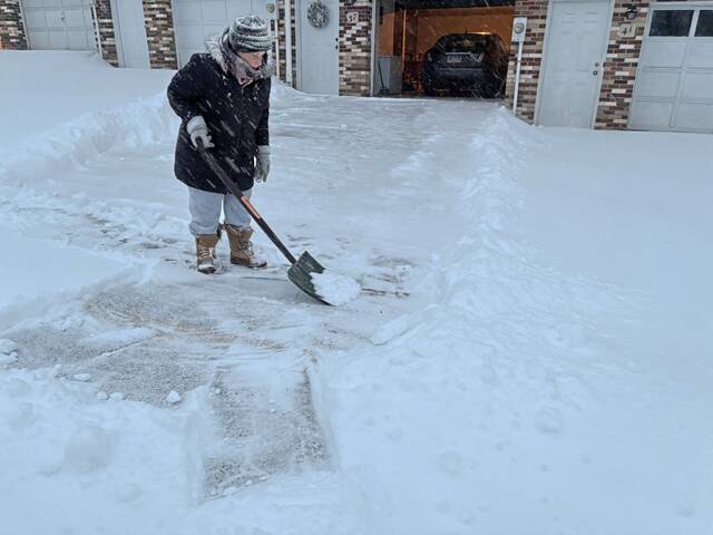 Snow starts with 3-4 inches, another 10 to come; ‘roads are treacherous’