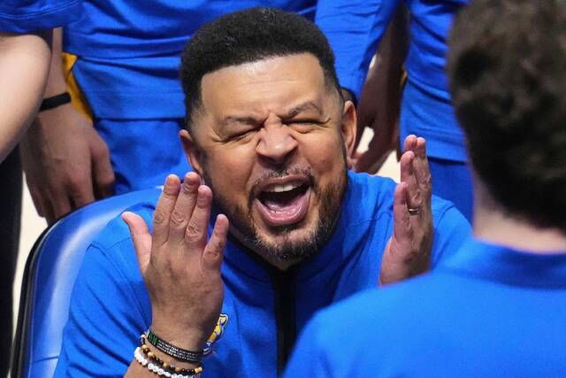 ‘Expect to get booed’: Pitt’s Jeff Capel addresses fan frustration, heckling