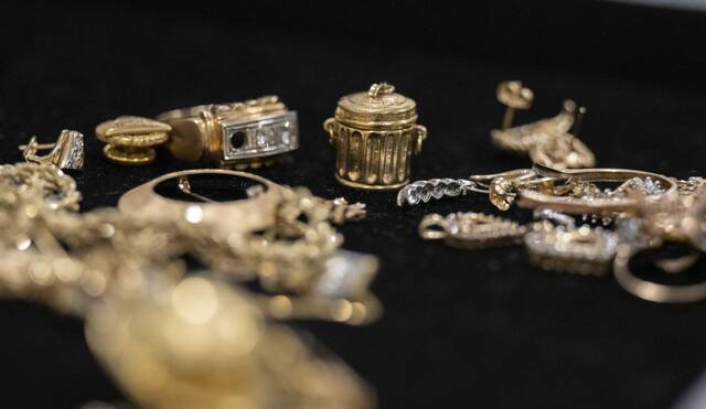 Gold buyers and local jewelers adapt to market’s historic price increase