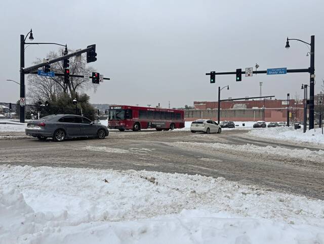 9240783_web1_ptr-pittsburghroads-012826-2