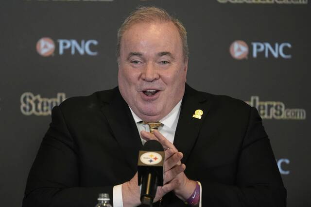 Steelers introduce new coach Mike McCarthy