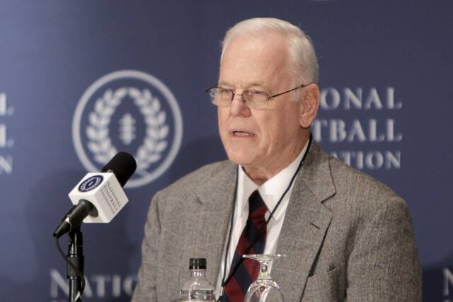 Former Steelers Pro Bowl defensive back Clendon Thomas dies at 90