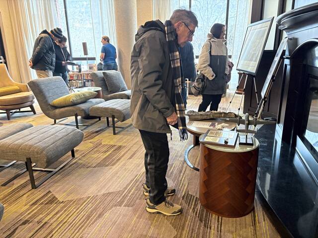 Slide 
													
													3