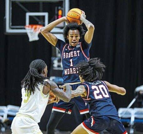 Robert Morris men continue inconsistent play in loss at Purdue Fort Wayne