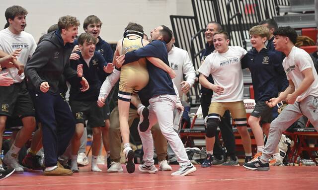Late heroics lift Franklin Regional wrestling past Norwin for 2nd straight WPIAL 3A team title