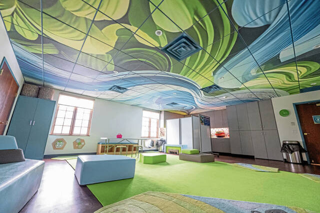 Slide 
													
													4