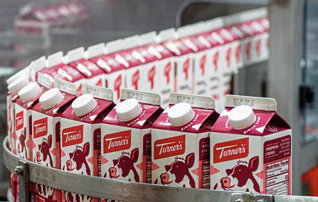 Western Pa. dairy farmers welcome return of whole milk to school cafeterias