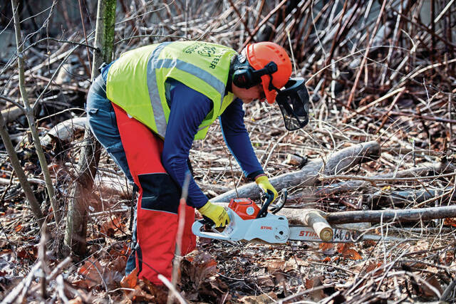 Slide 
													
													3