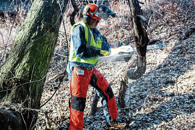 Slide 
													
													4