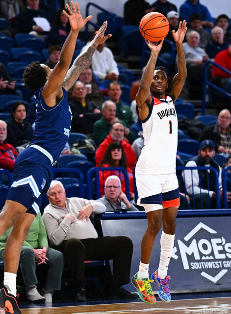 Behind Jimmie Williams’ 22 points, Duquesne takes down Rhode Island