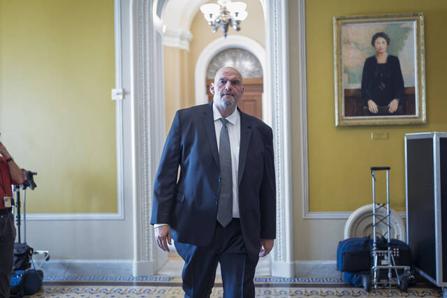 Sen. John Fetterman supports ICE agents’ mask use amid rising doxxing threats