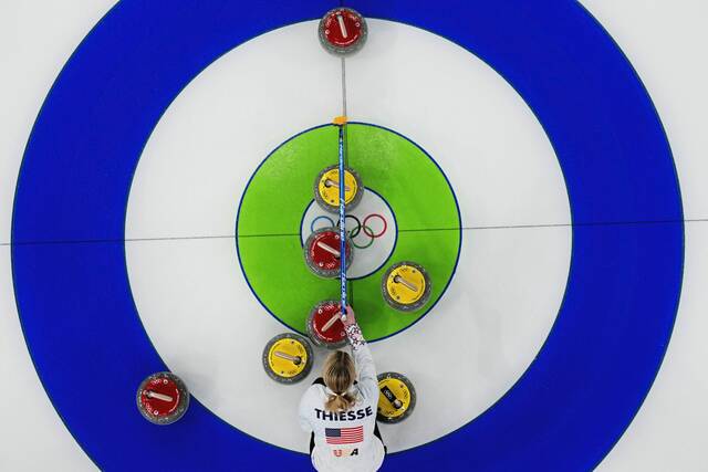 9256249_web1_ap26036397225860