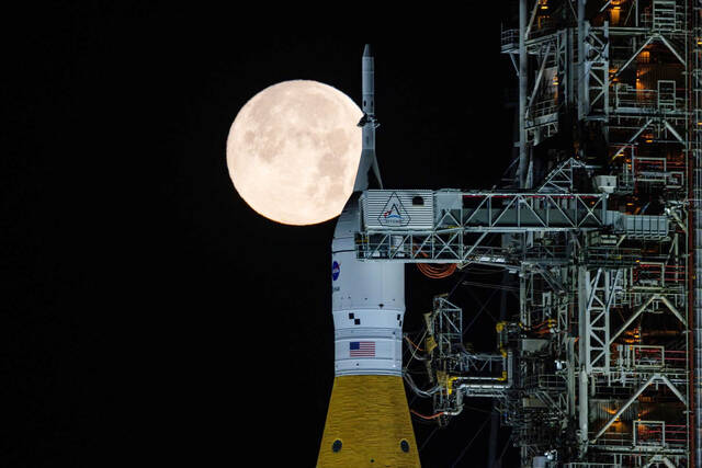 NASA delays astronauts’ lunar trip until March after hydrogen leaks mar fueling test