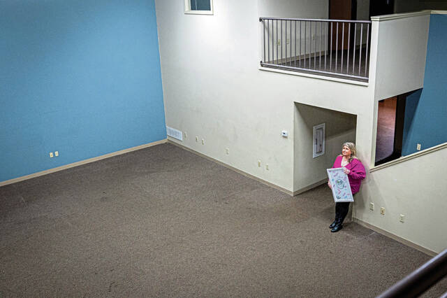 Slide 
													
													3