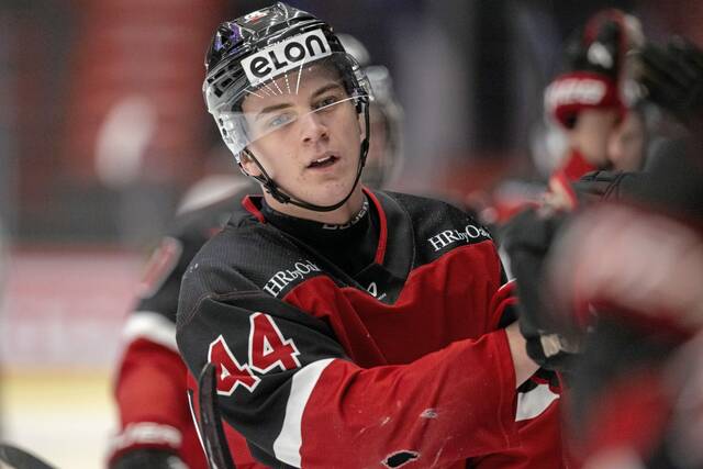 Penguins forward prospect Melvin Fernstrom assigned to AHL