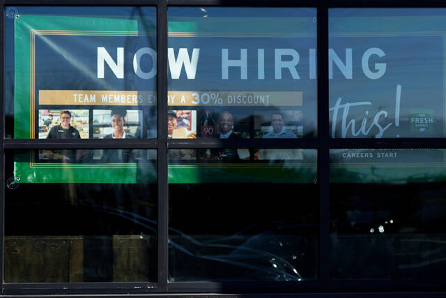 U.S. applications for jobless benefits jump by 22K to 231K last week, the most in 2 months