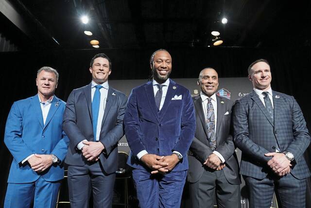 Larry Fitzgerald to become 11th Pitt player enshrined in Pro Football Hall of Fame