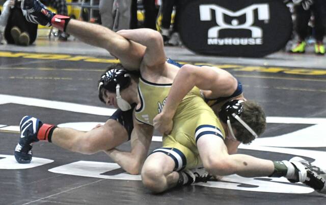 Franklin Regional caps unbeaten season by outlasting Norwin for PIAA Class 3A title