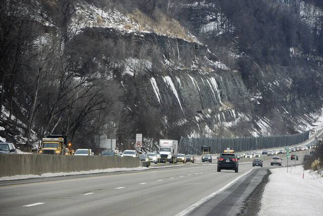 Rock slide closes part of Route 28 southbound; morning commute impacted