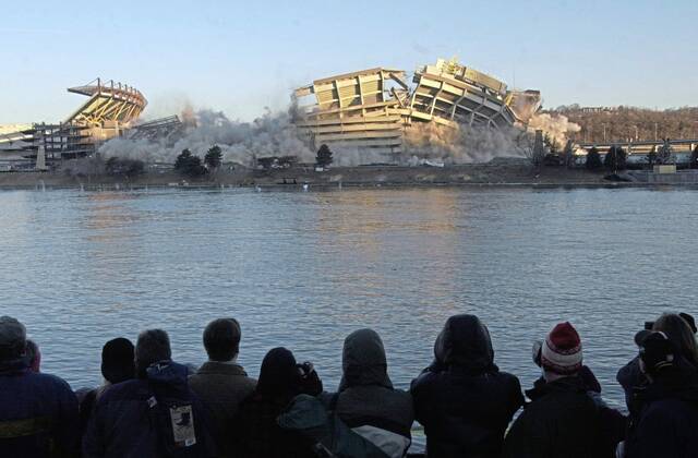 Look back: 25th anniversary of the Three Rivers Stadium implosion